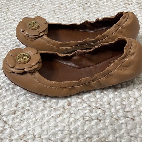 Tory Burch Shelby Floral Flats - Picture 7 of 7